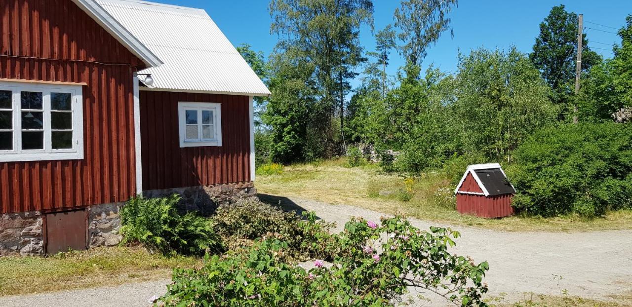 Stroenhult Farmhouse By The Lake Stronhult Exterior foto